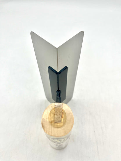 カネミツ ステンレス 仕上面引鏝 (厚み0.3mm 内角面引 150mm)